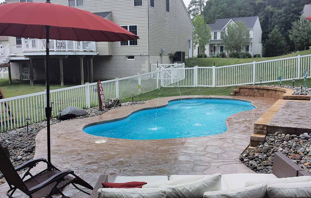 Bay-Isle-fiberglass-pools