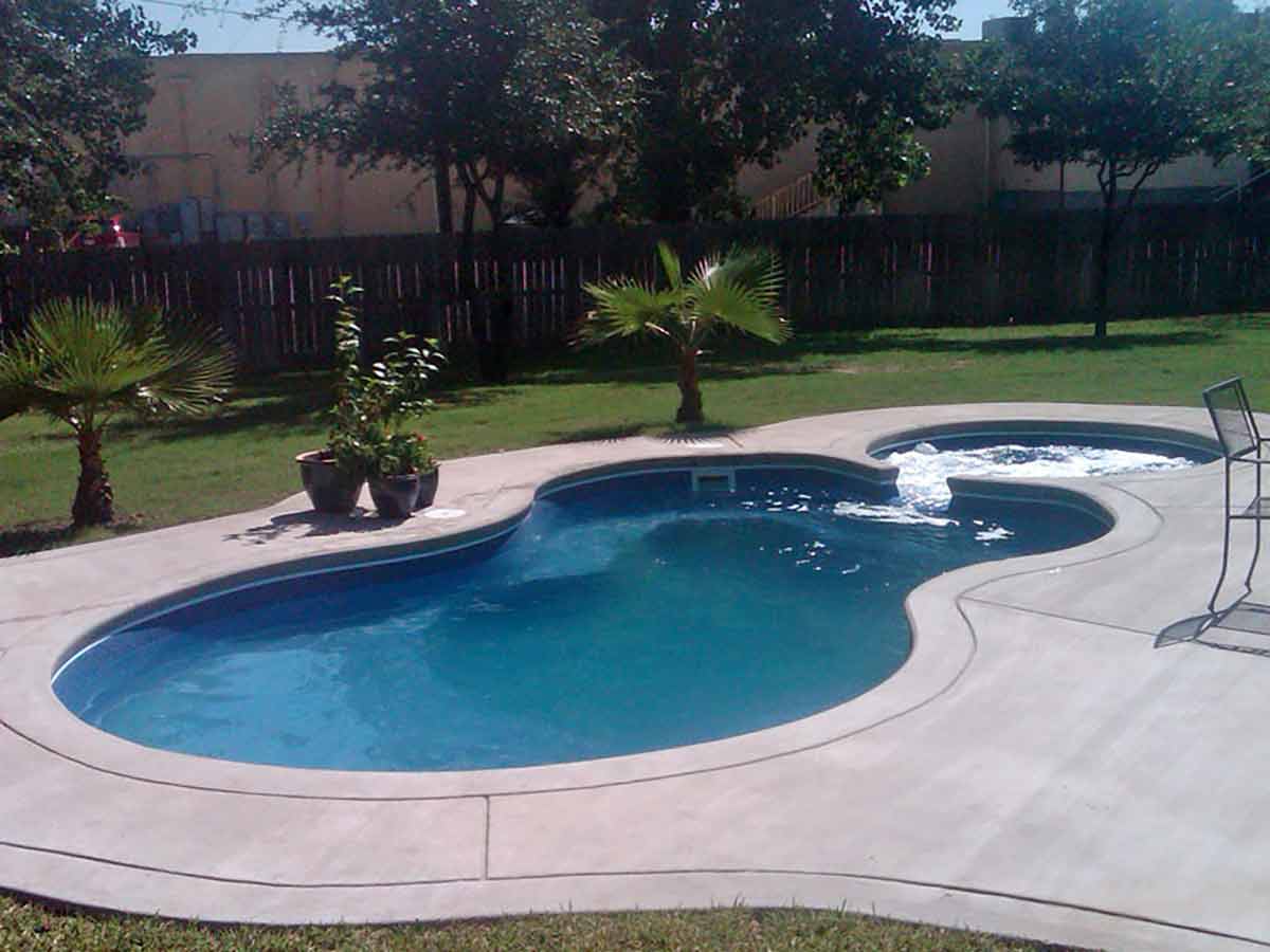 malibu-fiberglass-pool-03